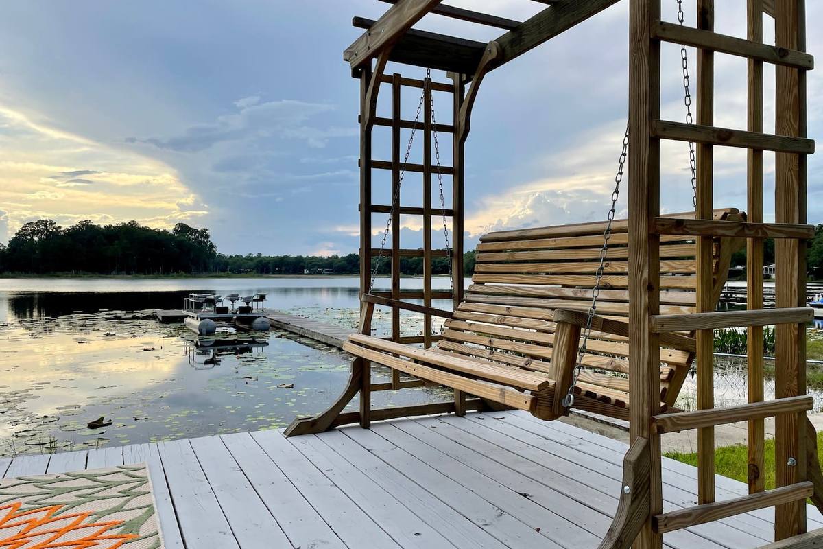 R&R Lakehouse